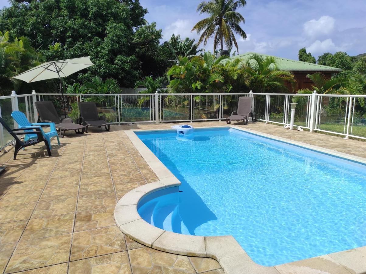 Le Tri Haut De Bellevue - Bungalow Colibri Pointe-Noire Exterior foto
